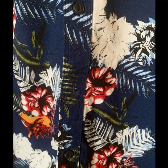 Tropical shirt 🌴1 button MIA - Picture 6 of 7